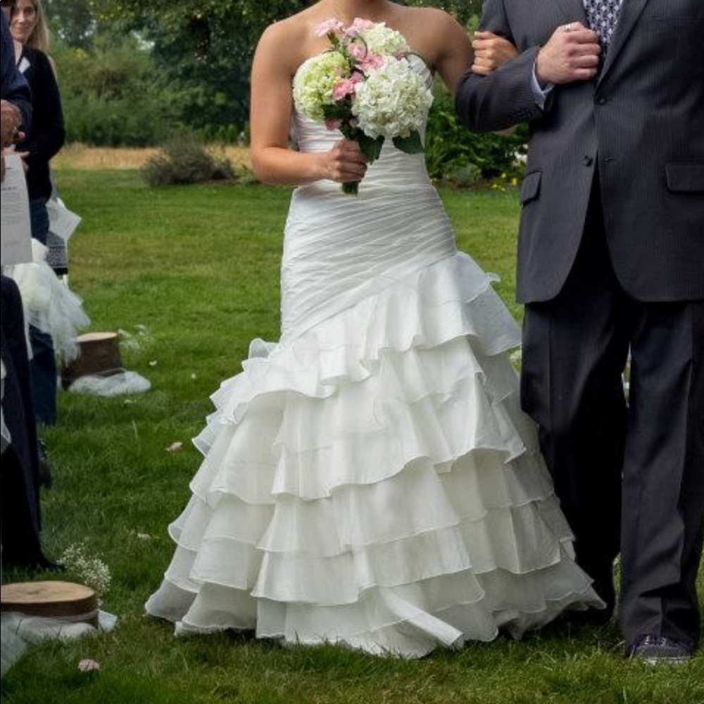 Sweetheart Neckline Wedding Dress